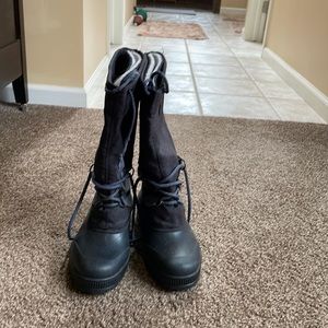 Women’s Sorel Winter Boots, Size 8